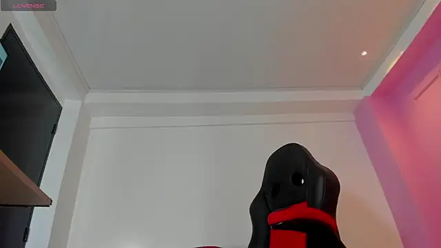 Snapshot of ALISSON_BARKER chatting on November 2025 12:27:02 PM ALISSON BARKER online show from November 2025 12:27:02 PM