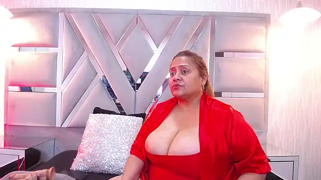 MonzerratBoyer online show from November 2025 06:02:02 AM