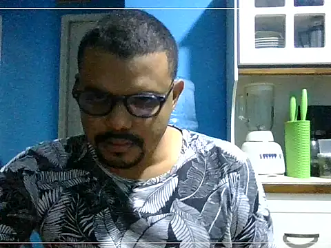 elturcudito online show from April 2026 04:04:02 AM