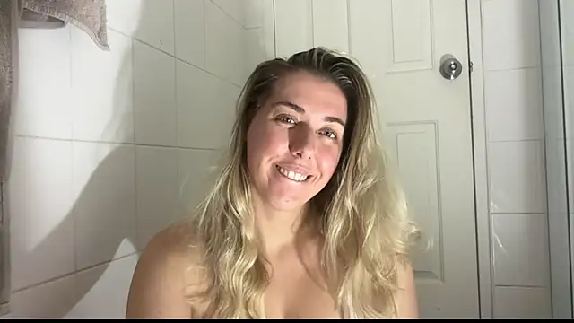 louiseberkeley online show from October 2025 11:34:02 AM