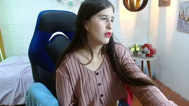 Snapshot of karlarousex chatting on October 2025 02:45:01 AM karlarousex online show from October 2025 02:45:01 AM