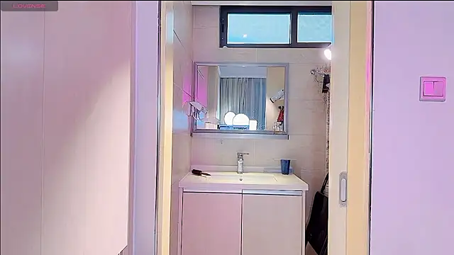 lucy-66 online show from October 2025 09:08:02 AM