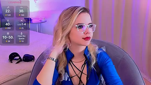 Snapshot of PrincessSlay chatting on October 2025 05:31:01 AM PrincessSlay online show from October 2025 05:31:01 AM