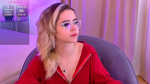 Snapshot of PrincessSlay chatting on November 2025 05:28:02 AM PrincessSlay online show from November 2025 05:28:02 AM