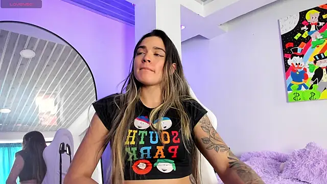 MiaVillalobos online show from April 2026 09:49:02 PM