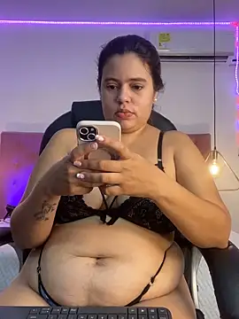 Velveet x online show from December 2025 11:47:01 AM