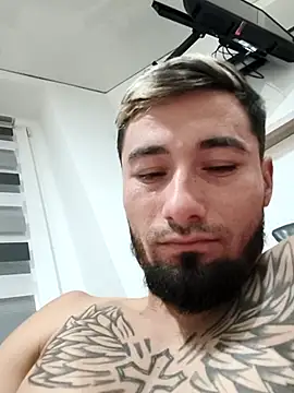 Snapshot of Negrila25 chatting on January 2026 11:41:02 PM Negrila25 online show from January 2026 11:41:02 PM