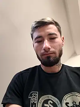 Snapshot of Negrila25 chatting on January 2026 11:58:02 AM Negrila25 online show from January 2026 11:58:02 AM