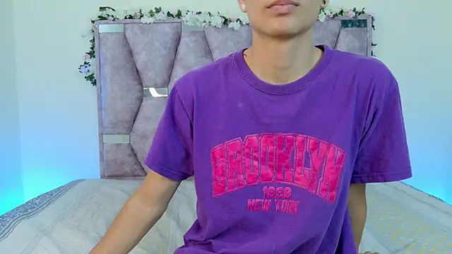 lana and liam  online show from November 2025 09:30:02 AM