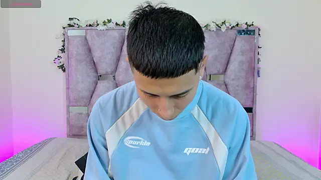 lana and liam  online show from November 2025 10:37:01 AM