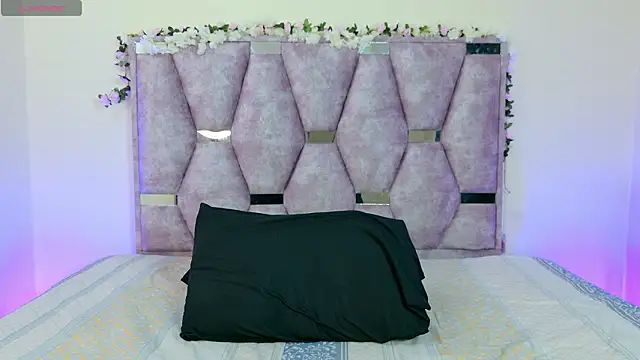 lana and liam  online show from February 2026 10:09:02 AM