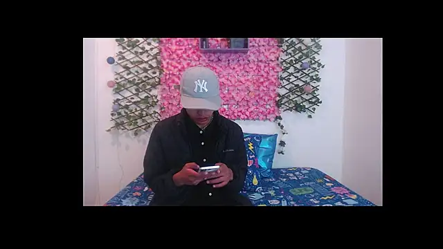 iam lukas   online show from September 2025 11:45:01 AM