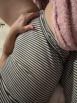 Snapshot of MaluLemos chatting on September 2025 05:45:01 PM MaluLemos online show from September 2025 05:45:01 PM