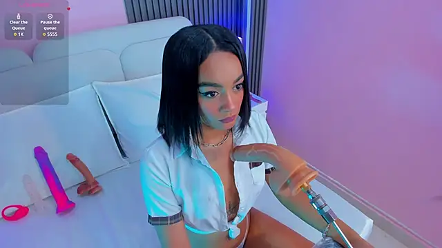 Clawdeen  wolf online show from April 2026 08:57:01 PM