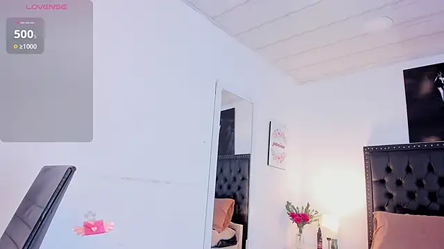 ScarlettVell online show from November 2025 06:23:02 AM