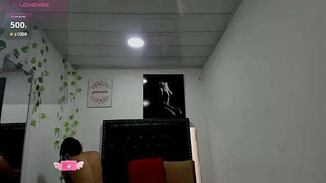 ScarlettVell online show from November 2025 07:51:02 PM