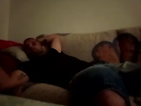 Snapshot of Feistysausage chatting on October 2025 08:28:01 PM Feistysausage online show from October 2025 08:28:01 PM