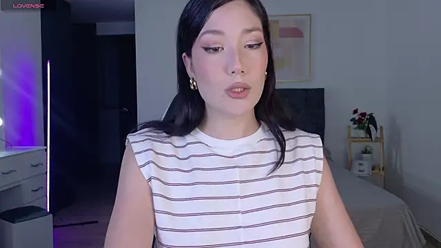 Eliih 01 online show from November 2025 03:49:02 AM