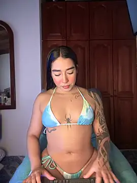 KaditaNavarro online show from November 2025 04:07:02 PM