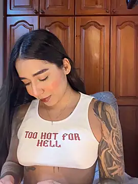 KaditaNavarro online show from April 2026 11:05:02 PM