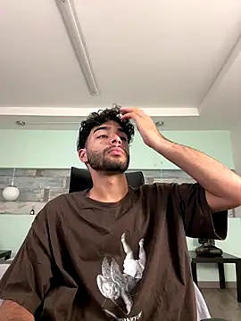 RaphaelDufort online show from December 2025 05:43:02 PM