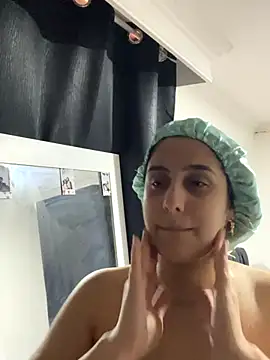 Snapshot of Electraweb_09 chatting on November 2025 09:02:01 PM Electraweb 09 online show from November 2025 09:02:01 PM