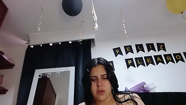 Snapshot of Electraweb_09 chatting on December 2025 09:41:02 PM Electraweb 09 online show from December 2025 09:41:02 PM