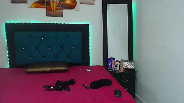 silvana dolll online show from November 2025 05:03:02 PM