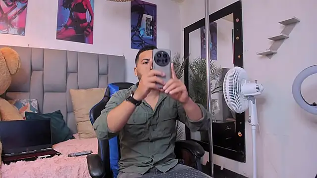 Edahi1386 online show from September 2025 07:24:02 PM