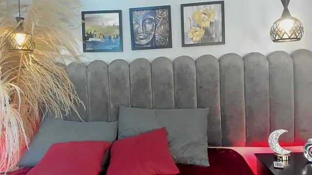 Snapshot of Dark_nina_ chatting on December 2025 03:26:02 AM Dark nina online show from December 2025 03:26:02 AM