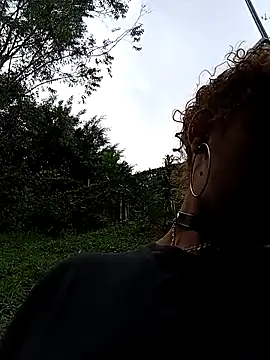 Snapshot of Vikyvoyeur chatting on September 2025 08:58:01 PM Vikyvoyeur online show from September 2025 08:58:01 PM