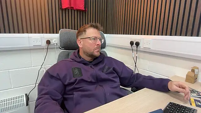 bilf1978 online show from March 2026 07:34:01 AM