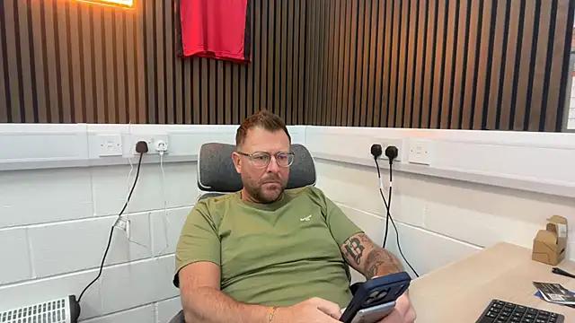 bilf1978 online show from March 2026 07:35:02 AM