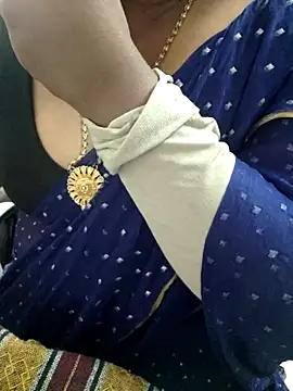 Snapshot of Tamil-rami chatting on September 2025 06:25:02 AM Tamil-rami online show from September 2025 06:25:02 AM