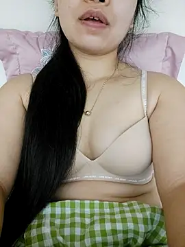Laurie369 online show from May 2026 03:38:01 PM