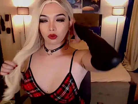 Snapshot of GiftedCockJam chatting on November 2025 11:32:02 AM GiftedCockJam online show from November 2025 11:32:02 AM