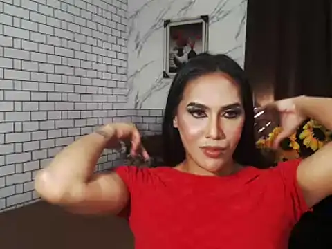 Latinahugecock online show from October 2025 02:56:01 PM