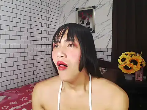 Latinahugecock online show from October 2025 05:52:02 AM