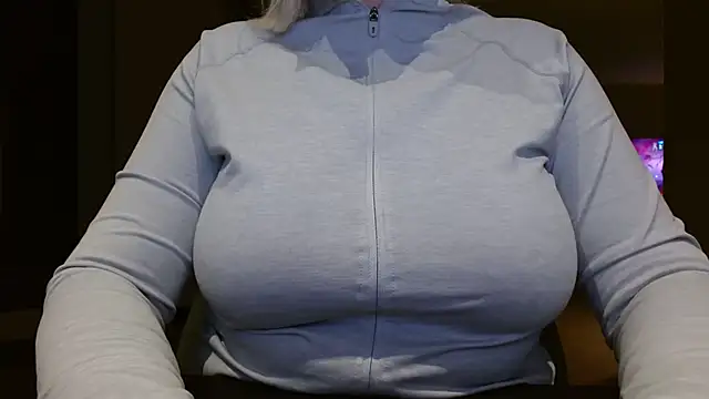 Esmee-Xxx online show from November 2025 07:34:01 PM