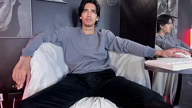 Snapshot of jett_savage chatting on November 2025 02:17:01 PM jett savage online show from November 2025 02:17:01 PM