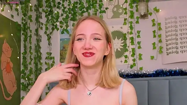 EmmaNovak online show from January 2026 01:04:02 PM