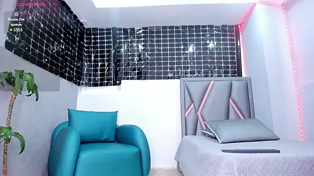 Snapshot of aurora_tziu chatting on November 2025 04:10:02 AM aurora tziu online show from November 2025 04:10:02 AM