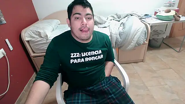 Snapshot of Martigato3 chatting on November 2025 05:37:01 PM Martigato3 online show from November 2025 05:37:01 PM