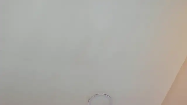 crystaldarliing online show from November 2025 01:25:02 PM