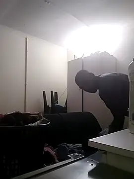 Snapshot of TmanZim2025 chatting on September 2025 06:10:02 PM TmanZim2025 online show from September 2025 06:10:02 PM