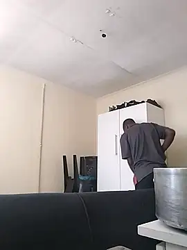 Snapshot of TmanZim2025 chatting on September 2025 08:48:02 AM TmanZim2025 online show from September 2025 08:48:02 AM