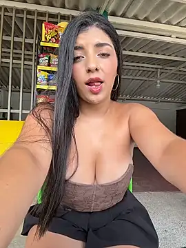 Isaa-Sweet online show from March 2026 05:58:02 PM