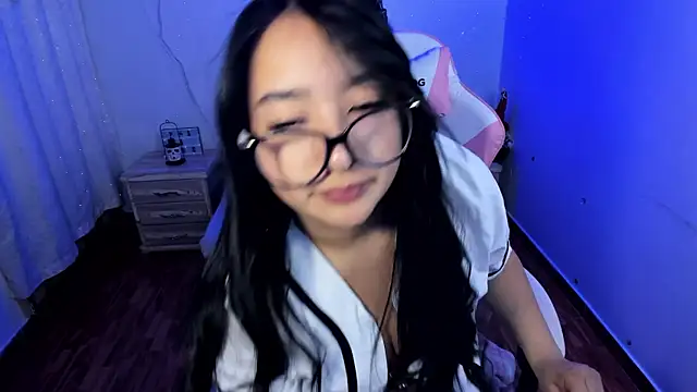 pretti scarlett online show from October 2025 11:32:02 AM