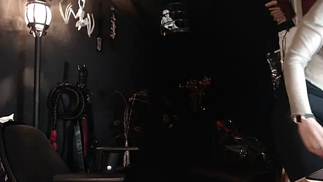 SabaTheCourtesan online show from October 2025 05:00:02 AM