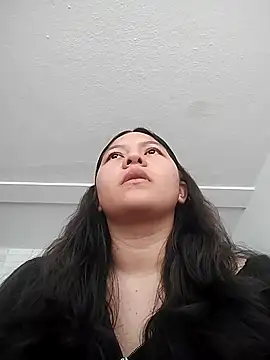 Naia Stant online show from October 2025 07:24:01 PM